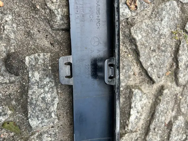 Acabamento de Para-choque Dianteiro Mercedes W205 C 205 Lift 19- AMG image 4