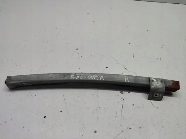 Guide de vitre BMW OEM AAA42520 pour Série 3 E36 image 3