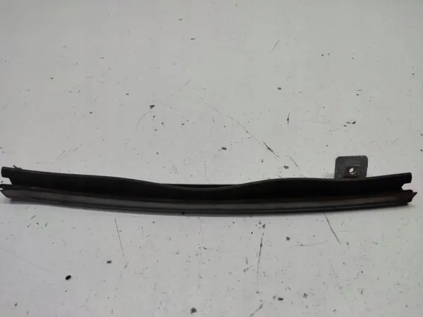 Guide de vitre BMW OEM AAA42520 pour Série 3 E36 image 4