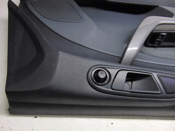 Linker voorportierpaneel Ford Fiesta VII MK7 2008 5D image 5