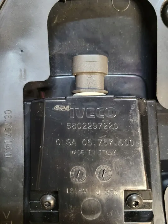 Peça Iveco OE 5802297219 5802297220 usada image 5