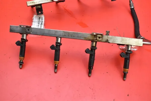 Brandstofrail Injectoren BMW E65 3.6 V8 272 PK 2001-2005 image 4