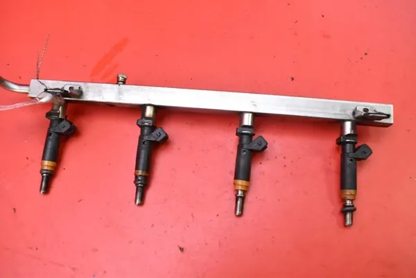 Brandstofrail Injectoren BMW E65 3.6 V8 272 PK 2001-2005 image 5