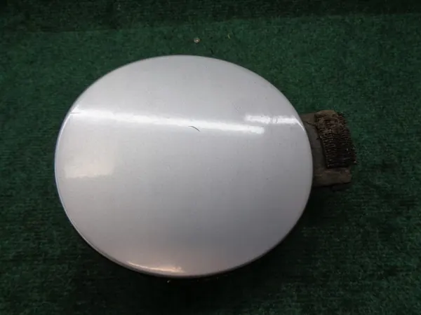 Fiat bränslelucka OEM KLAPKA F.LIN 612 Silver image 2