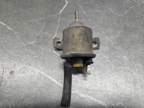 Électrovanne de pression d'air OEM 7.12923.01 Mercedes W123 image 2