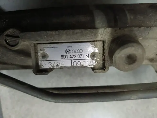 VW PASSAT B5 99R 1.8 B Caixa de Direção 8D1422071M image 2