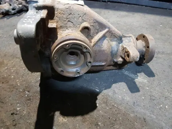 BMW OE bakdifferential för 5-serie E39 1999 image 4