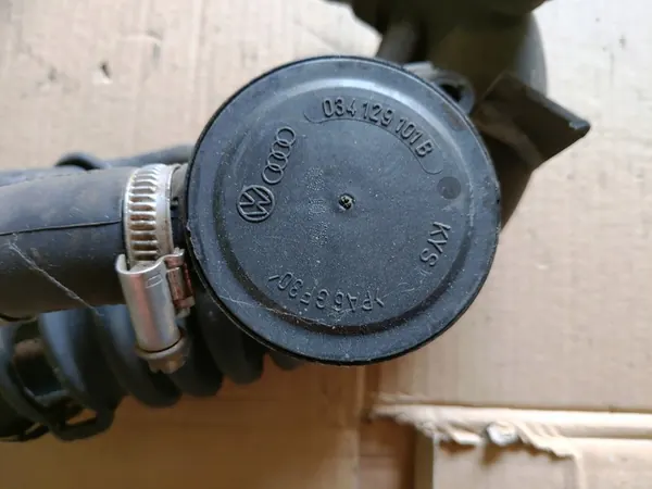 Luftschlauch Audi Skoda VW 1.8T Turbo 058133356H image 7