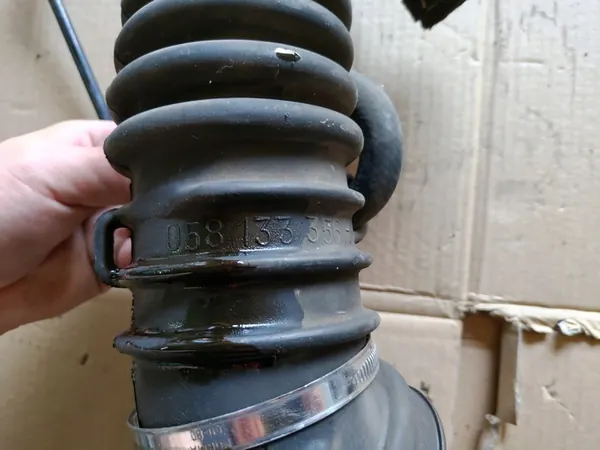 Luftschlauch Audi Skoda VW 1.8T Turbo 058133356H image 8