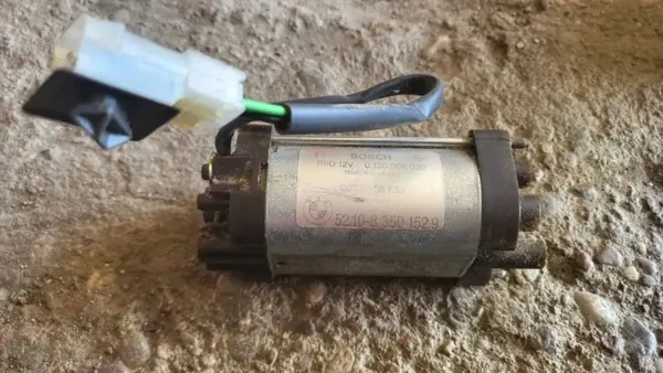 OEM 52108350152 Voorste rechter stoelmotor BMW 5 E39 image 2