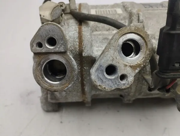 Mercedes-Benz E W213 2017 A/C Kompressori image 3