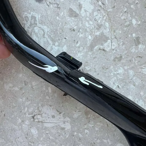 Volvo XC60 II Bumperstrip Achterzijde OEM 32296913 32296912 image 4