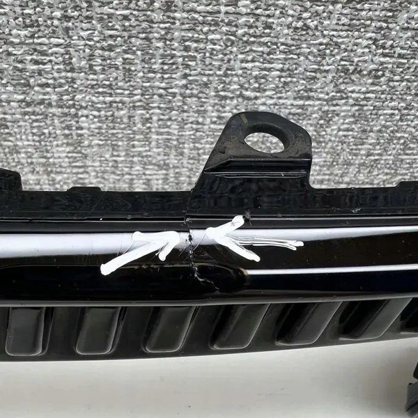 Volvo XC60 II Bumperstrip Achterzijde OEM 32296913 32296912 image 5