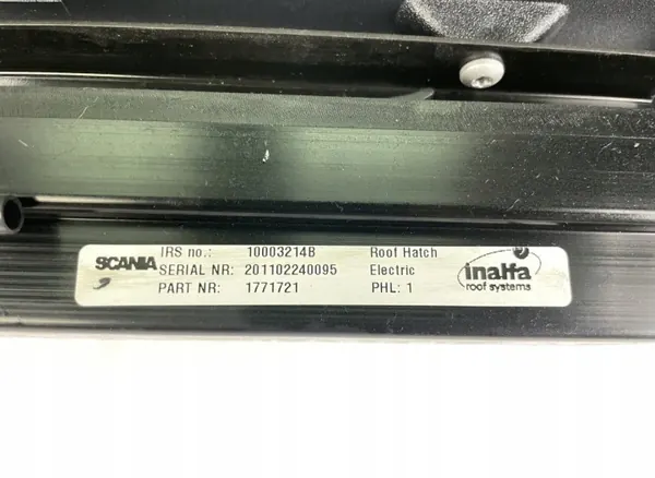 Trappe de toit Scania OEM 1771721 - État utilisé image 5