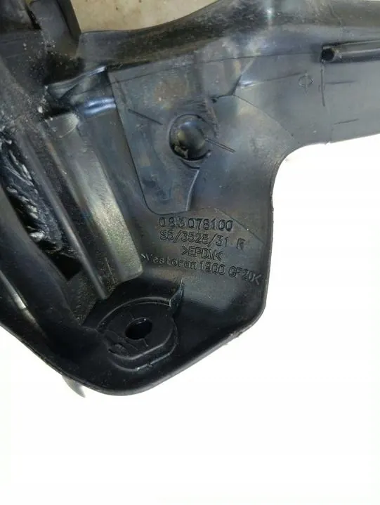 Junta de porta Maserati OEM 80089100 - Usado image 10