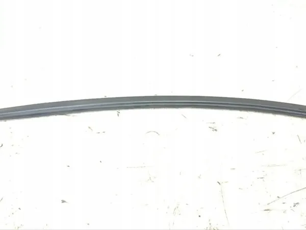Junta de porta Maserati OEM 80089100 - Usado image 3