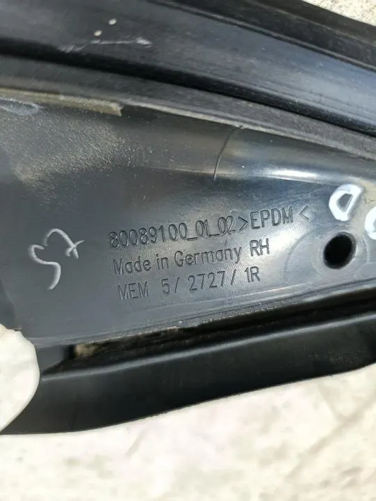 Junta de porta Maserati OEM 80089100 - Usado image 8