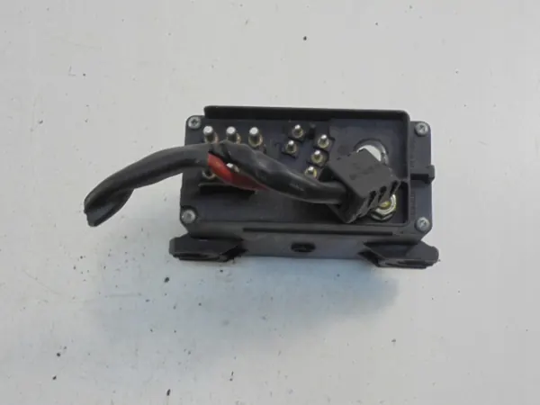 MERCEDES E W124 Glödstiftrelä OEM 0075451632 image 3