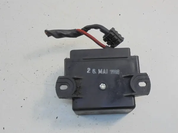 MERCEDES E W124 Glödstiftrelä OEM 0075451632 image 6