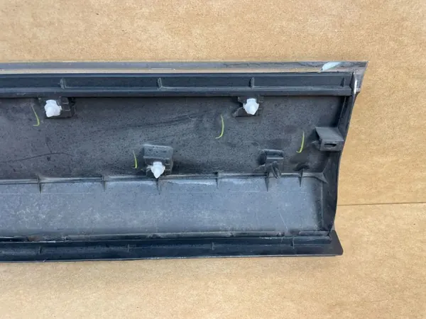 Moldur Puerta Derecha Delantera OEM 5NA8549 VW Tiguan II image 10