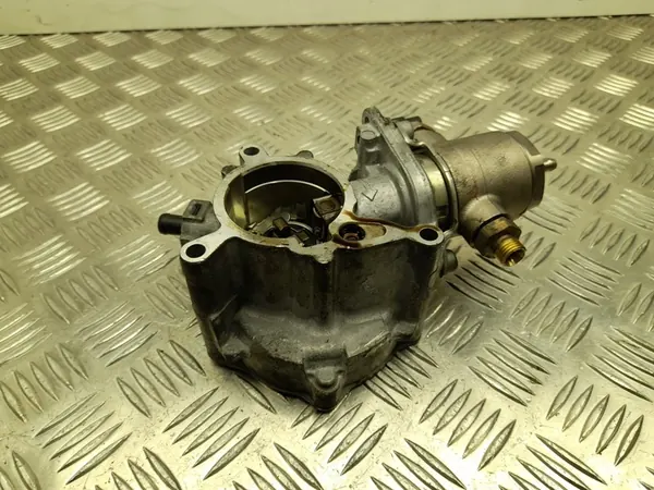 Imupumppu Audi Q5 2009 image 3