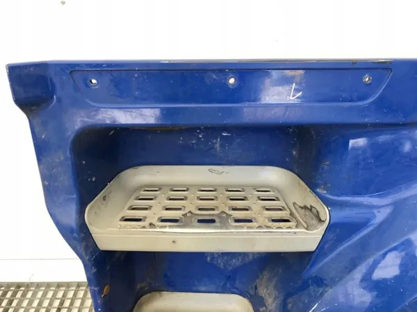 Degrau Cabina DAF Esquerdo OEM 1835023 - Usado image 3