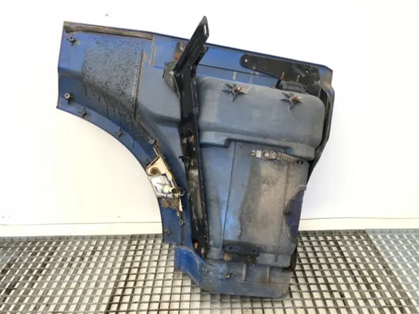 Degrau Cabina DAF Esquerdo OEM 1835023 - Usado image 4