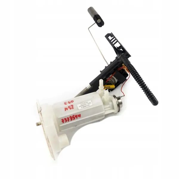 BMW Polttoainepumppu OEM 7373514 E60 E61 E63 E64 image 3