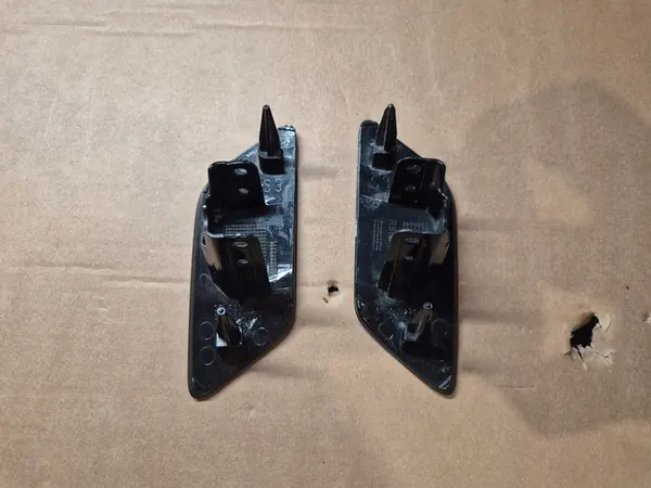 AUDI A3 8P LIFT Deksel Spuitmond Rechts Voor 8P0955276A image 2