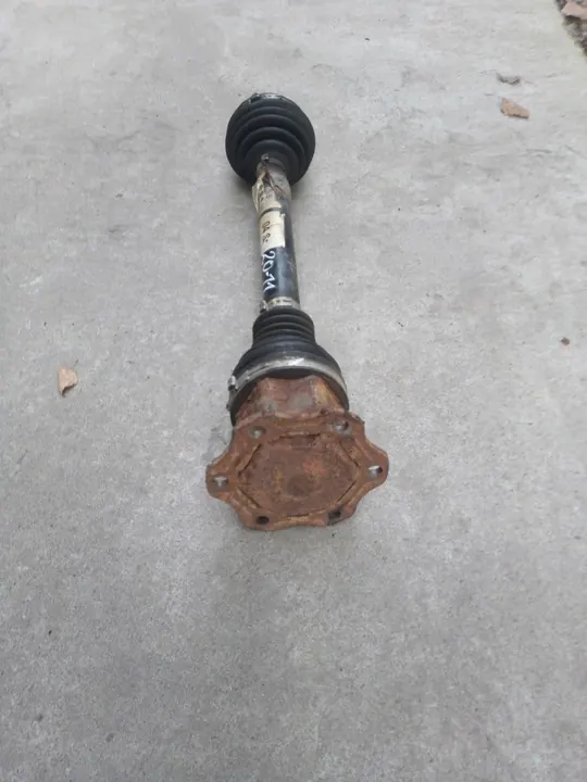 AUDI Q5 8R0 SUV Framvänster Höger Halvaxel 8R0407271B image 2