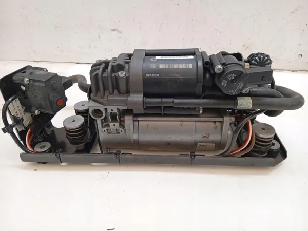 Ilmankompressori OEM 6794465 BMW 7-sarjalle image 4