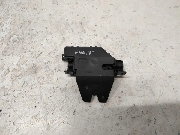 BMW 3 E46 98- SEDAN TAKALUKKO 8196401 image 2