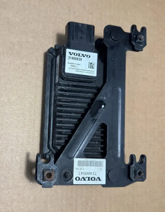 Radar Distronic Volvo OEM 31313621 - Usado image 2