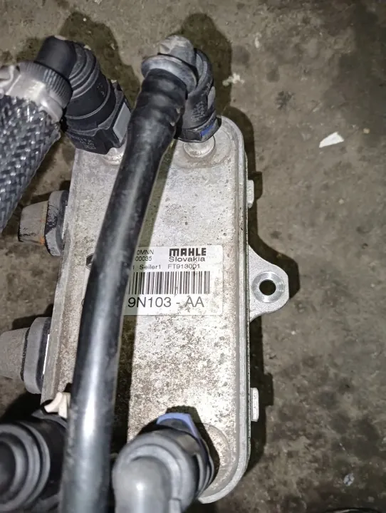 Arrefecedor de óleo OEM GJ32-9N103-AA para Range Rover Evoque image 3
