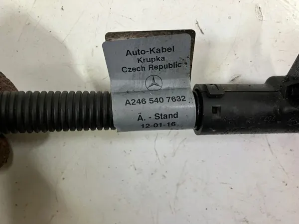 Pluspool accuklem OEM 2465407632 voor Mercedes image 3