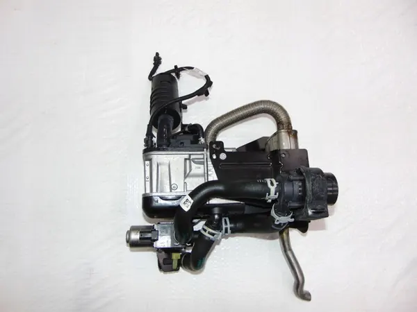 BMW 330D G20 G21 Webasto Diesel Org 4KM 5A3A011 C36 image 1