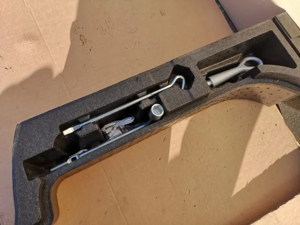 Mitsubishi ASX Wielmoersleutel Set OEM - Compleet Set image 4