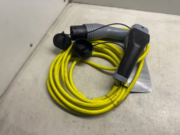 VW Laadkabel OEM 12E971675AB - Gebruikt image 2