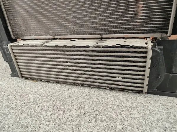 BMW X3 F25 X4 F26 N55 Chłodnica Wody + INTERCOOLER 8623350 7593845 KOMPLET image 4