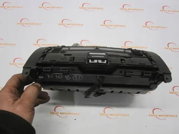 Mercedes C-Klasse S204 W204 10" display OEM A20482046979F45 image 4