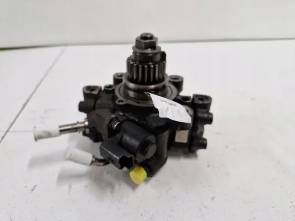 Renault OE insprutningspump OEM 167001930R image 3