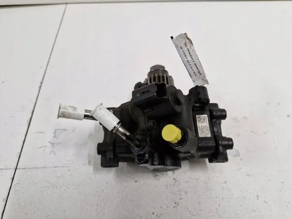 Renault OE insprutningspump OEM 167001930R image 7