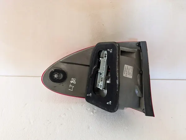 MERCEDES E W211 KOMBI 02- LINKER ACHTERLICHT A2118201264 image 6