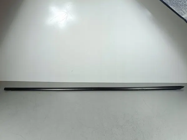 2024 Toyota GR 86 Garniture de fenêtre Coupé OEM FOB54609 image 1