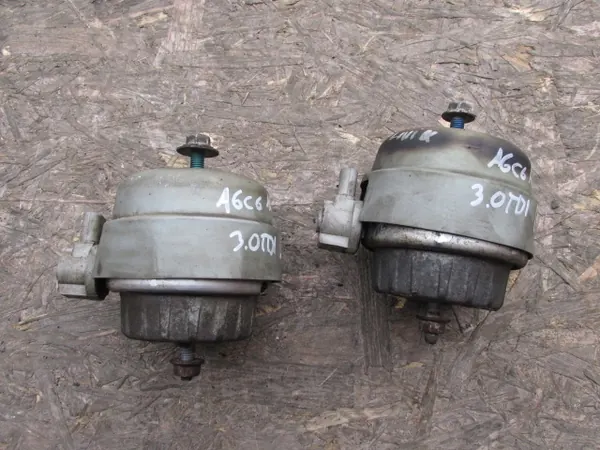 Support moteur Audi A6 C6 4F0199379H image 4