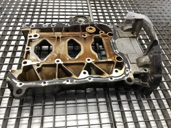Cárter de aceite OEM LORK-1494-56337 para Mitsubishi Outlander III image 3
