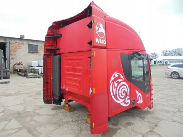 Cabine Iveco Stralis Euro 5 OEM 3567788234234567 image 4