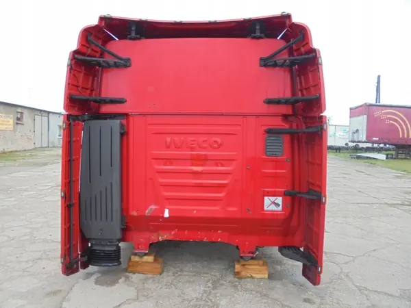 Cabine Iveco Stralis Euro 5 OEM 3567788234234567 image 5