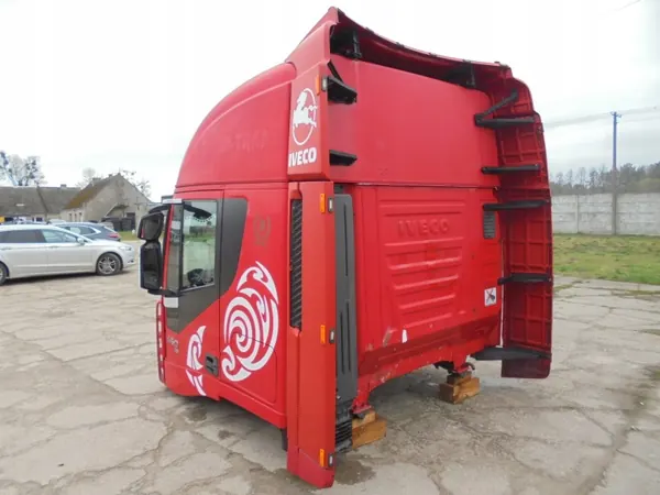 Cabine Iveco Stralis Euro 5 OEM 3567788234234567 image 6