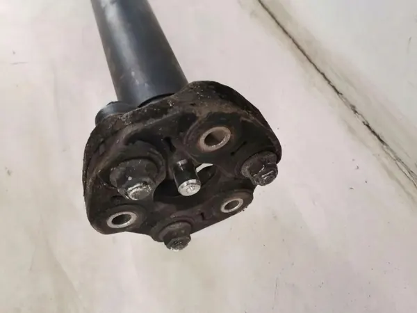 BMW 5 G30 G31 Bakre drivaxel OEM 8623498 image 4